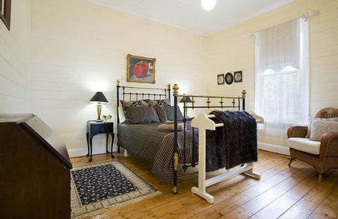 Chez Molle - Accommodation Rockhampton 1