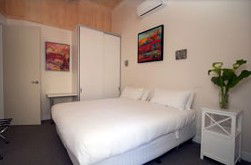 A Colourcity Apartments - Accommodation Rockhampton 3