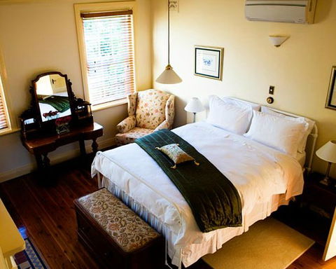 B And B On The Park - Accommodation Rockhampton 1