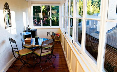 B And B On The Park - Accommodation Rockhampton 4