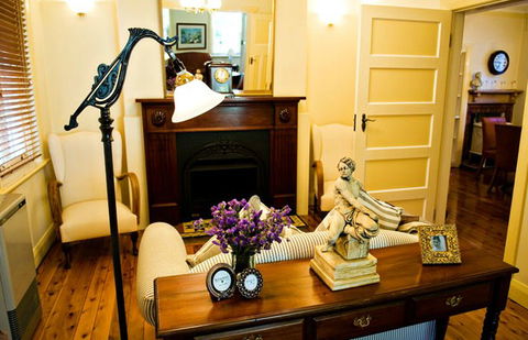 B And B On The Park - Accommodation Rockhampton 5