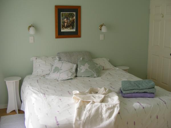 Alligator Creek QLD Accommodation Rockhampton