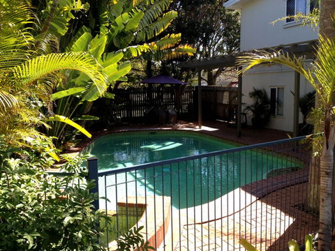 Coconut Palms On The Bay - Accommodation Rockhampton 3