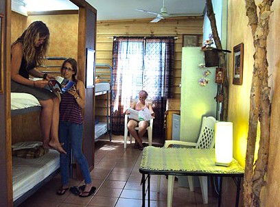 Woolshed Backpackers - Accommodation Rockhampton 0