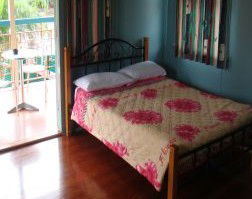 Fraser Roving Backpacker Resort - Accommodation Rockhampton 3