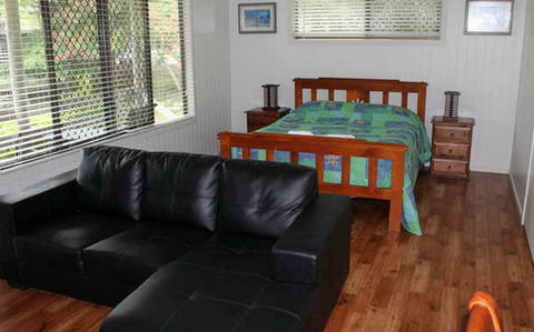 Sanctuary Lakes Fauna Retreat - Accommodation Rockhampton 1
