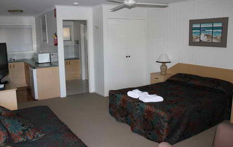 Sanctuary Lakes Fauna Retreat - Accommodation Rockhampton 5