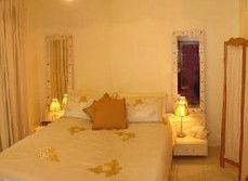 Cream Gables Bed And Breakfast - Accommodation Rockhampton 1
