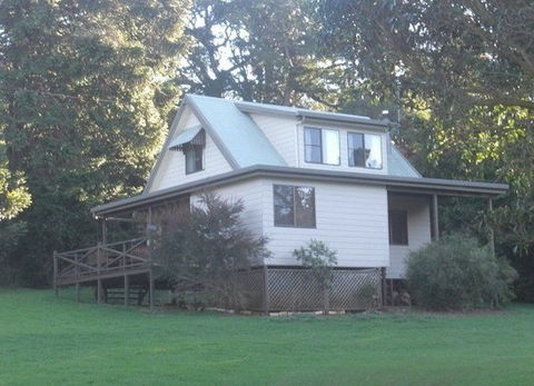 Cosy Cottage - Holiday Home - Accommodation Rockhampton 6