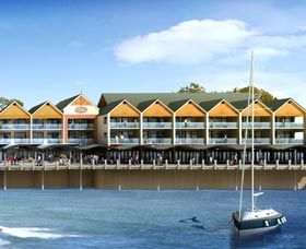 Quality Suites Crest Mandurah - Accommodation Rockhampton 0