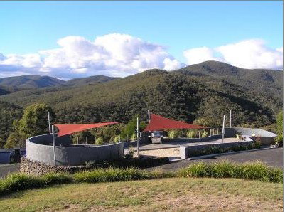 Eagle View Escape - Accommodation Rockhampton 2