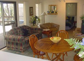 Lakeview Cottage - Accommodation Rockhampton 5