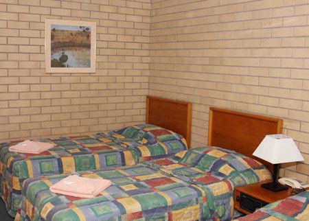 Gunsynd Motor Inn - Accommodation Rockhampton 0