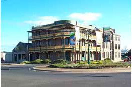 Quality Hotel Bentinck - Accommodation Rockhampton 0