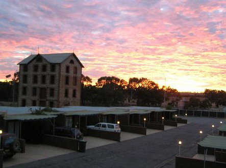 Old Mill Motel, Dongara - Accommodation Rockhampton 0