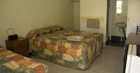 The Beagle Motor Inn - Accommodation Rockhampton 0
