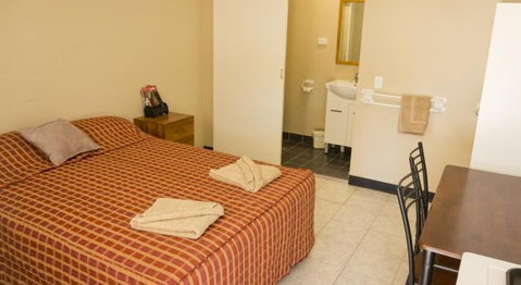 The Beagle Motor Inn - Accommodation Rockhampton 4