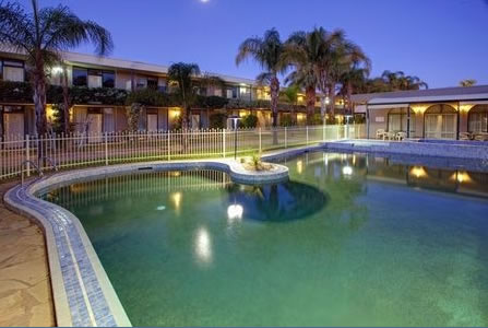 Sandors Motor Inn - Accommodation Rockhampton 5
