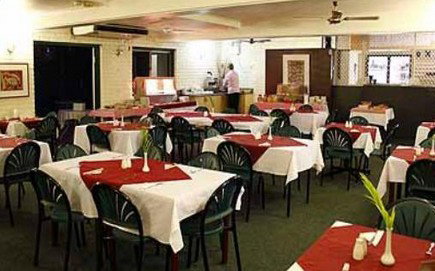 Pine Tree Motel - Accommodation Rockhampton 4
