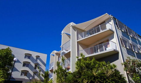Endless Summer Resort - Accommodation Rockhampton 1