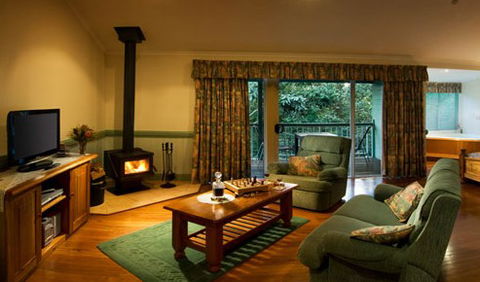 Clouds Of Montville Mountain Resort Motel - Accommodation Rockhampton 0