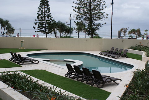 Zenith Apartments - Accommodation Rockhampton 3