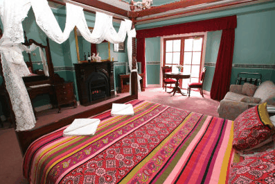 Hatchers Manor - Accommodation Rockhampton 3