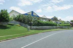 Seabreeze Resort Hotel - Accommodation Rockhampton 1