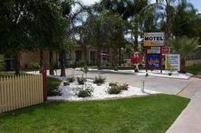 Sunraysia Motel And Holiday Apartments - Accommodation Rockhampton 1