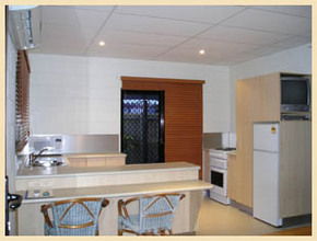 Apollo Jewel Beachfront Apartments - Accommodation Rockhampton 5