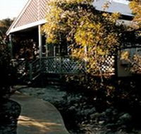 Dolphin Chalet - Accommodation Rockhampton
