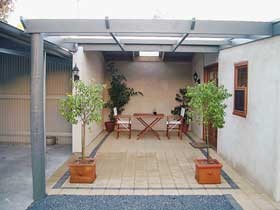 Mcintyre Cottage B&b - Accommodation Rockhampton 0