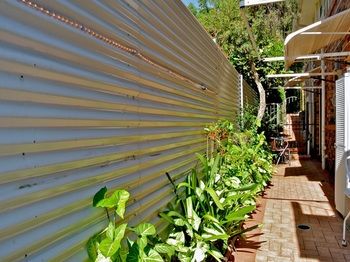 Wombats B&B - Apartments - Accommodation Rockhampton 1