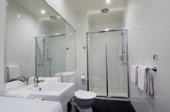 Buckingham International Serviced Apartments - Accommodation Rockhampton 9