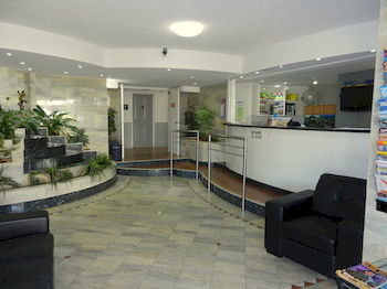 Beachside Resort - Kawana Waters - Accommodation Rockhampton 1