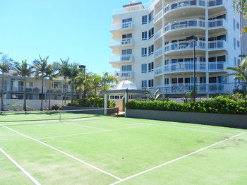 Beachside Resort - Kawana Waters - Accommodation Rockhampton 23