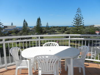 Beachside Resort - Kawana Waters - Accommodation Rockhampton 39