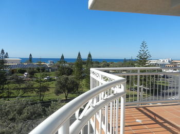 Beachside Resort - Kawana Waters - Accommodation Rockhampton 42