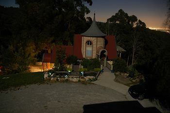 A Camelot Tower & Penthouse - Accommodation Rockhampton 16