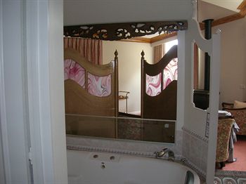 A Camelot Tower & Penthouse - Accommodation Rockhampton 19