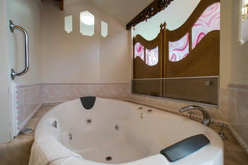 A Camelot Tower & Penthouse - Accommodation Rockhampton 51