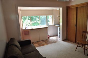 A Camelot Tower & Penthouse - Accommodation Rockhampton 2