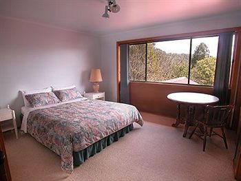 A Camelot Tower & Penthouse - Accommodation Rockhampton 4