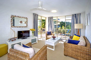 Surf Dance - Accommodation Rockhampton 43