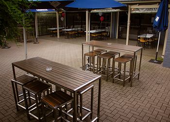 Sunnyside Tavern - Accommodation Rockhampton 13