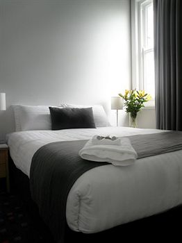 Sunnyside Tavern - Accommodation Rockhampton 0