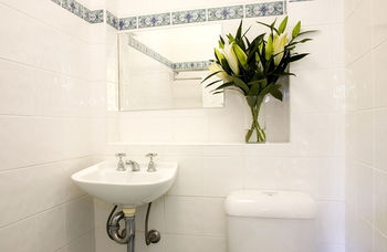 St Marks Lodge - Accommodation Rockhampton 5