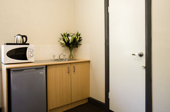 St Marks Lodge - Accommodation Rockhampton 8