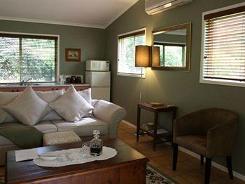 House Of Laurels - Accommodation Rockhampton 3