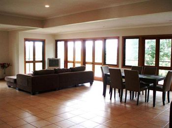 House Of Laurels - Accommodation Rockhampton 13